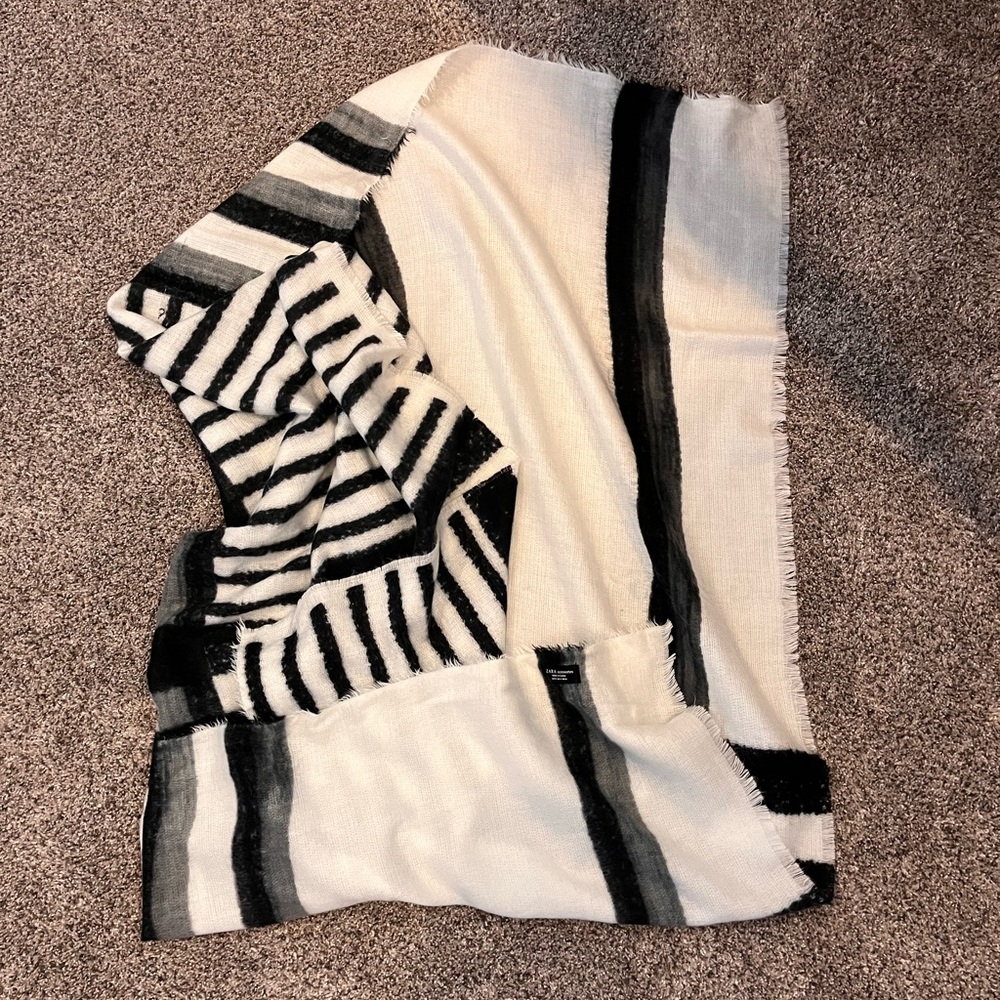 Zara wrap. - Picture 4 of 7
